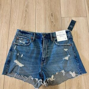 Abercrombie & Fitch High Rise The Mom Short